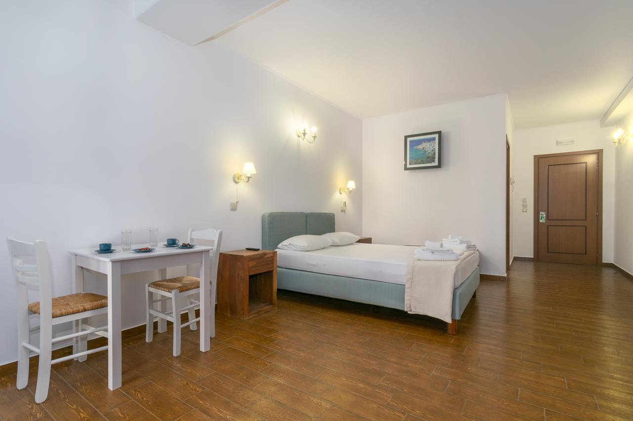 Malion Rooms Adamantas  ภายนอก รูปภาพ